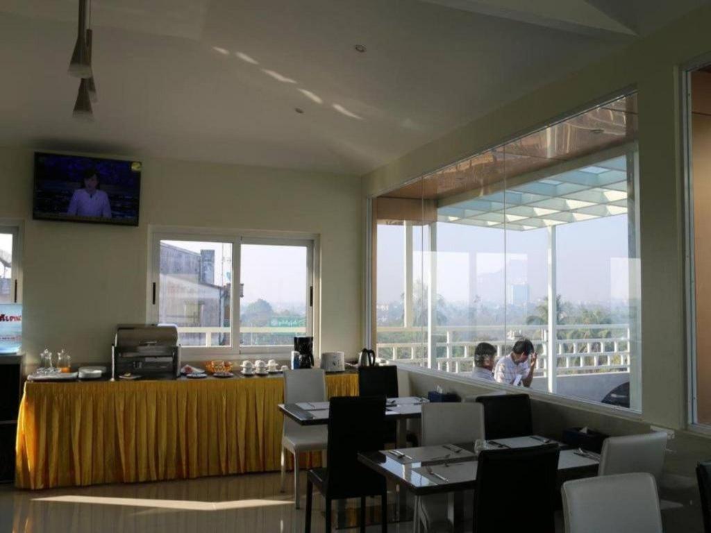 8Day Hotel Rangun Kültér fotó